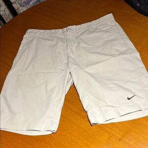 Nike golf beige shorts. Size 34